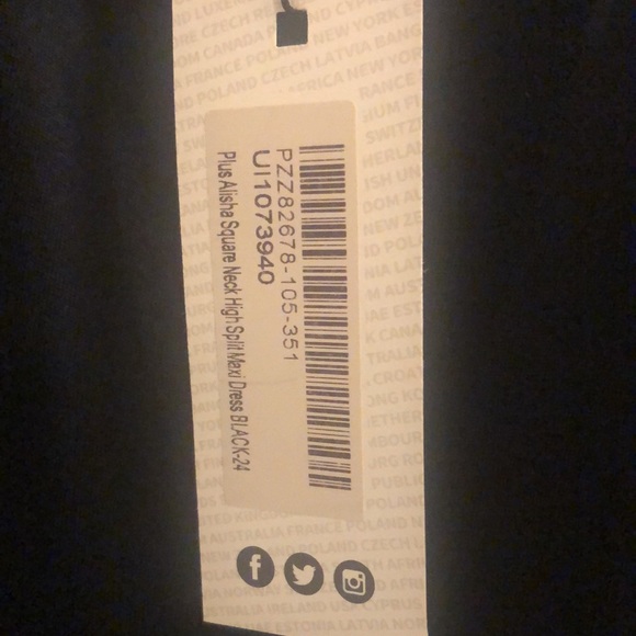 Long black cotton dress with slit. - Picture 4 of 4